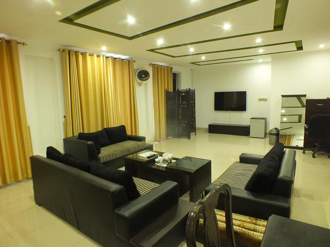 Capetown Islamabad Exterior photo