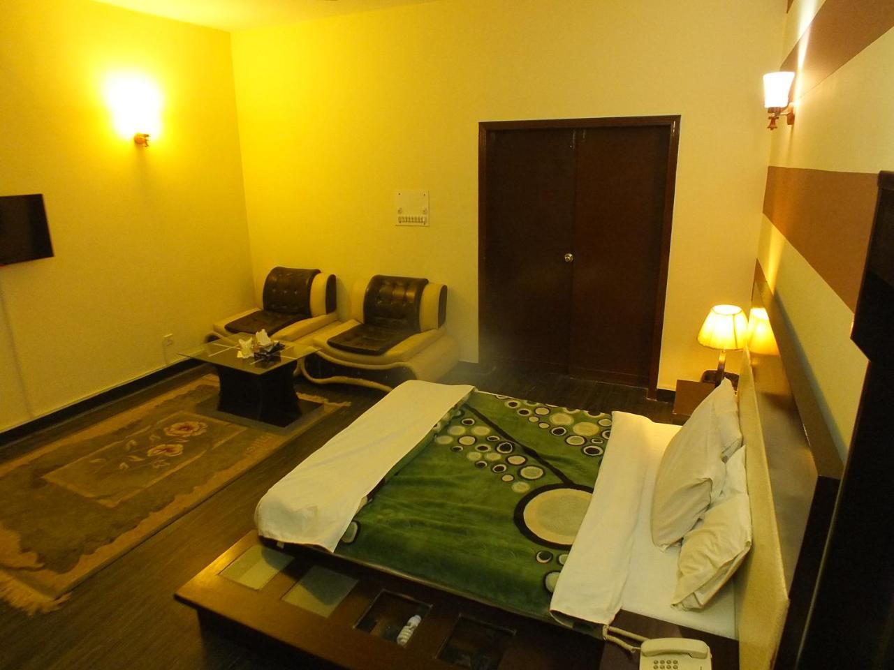 Capetown Islamabad Exterior photo