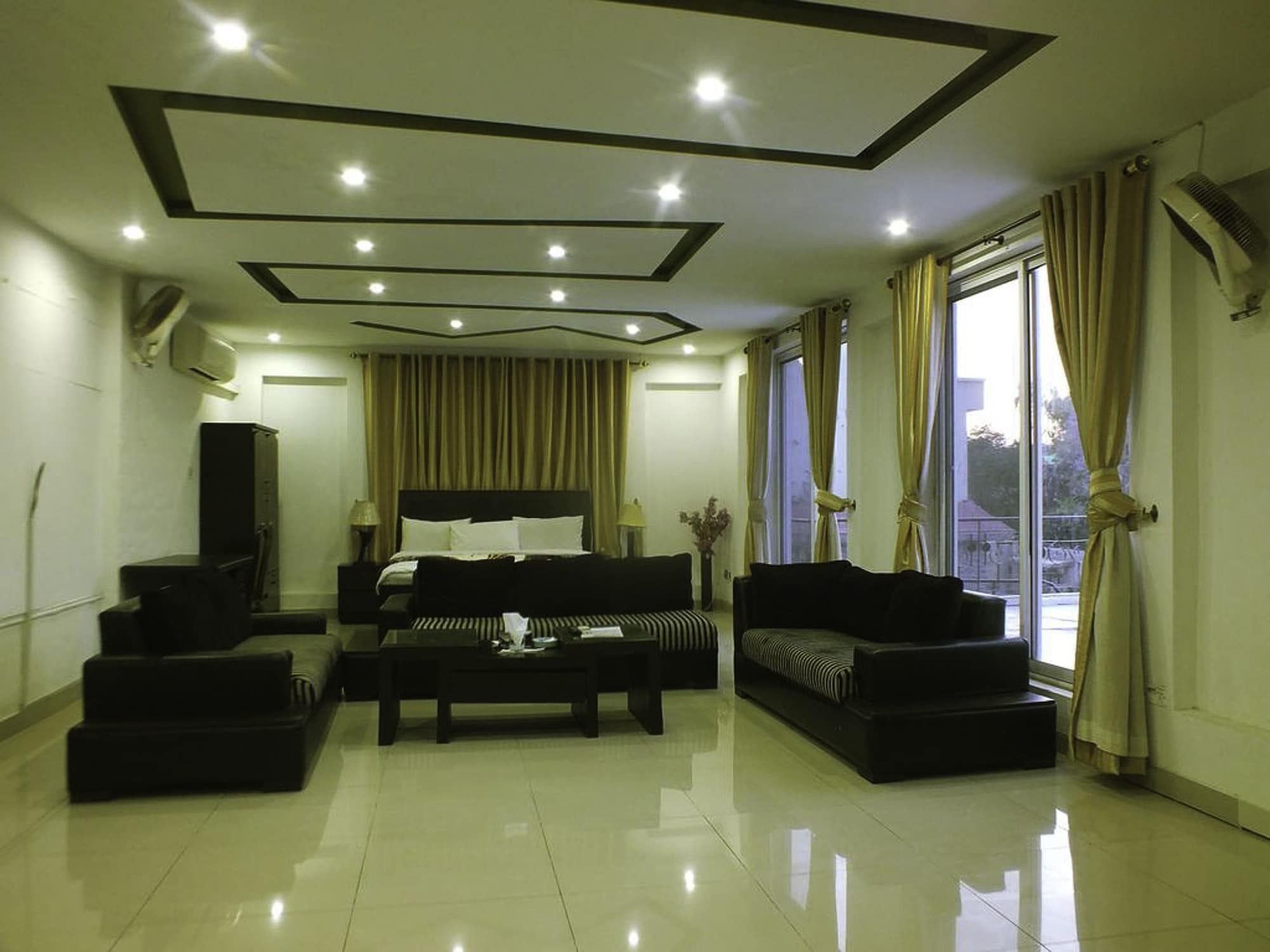 Capetown Islamabad Exterior photo